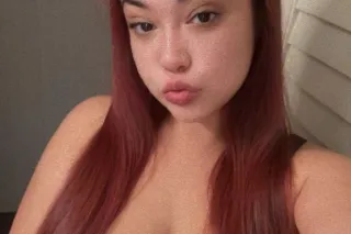 Facetime shows/ Onlyfans/ or outcalls with deposit and verification 👣 - Image 1